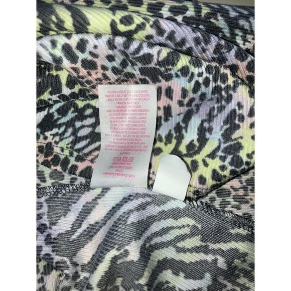 No Boundaries Animal Print Top XXXL! - Picture 5 of 6